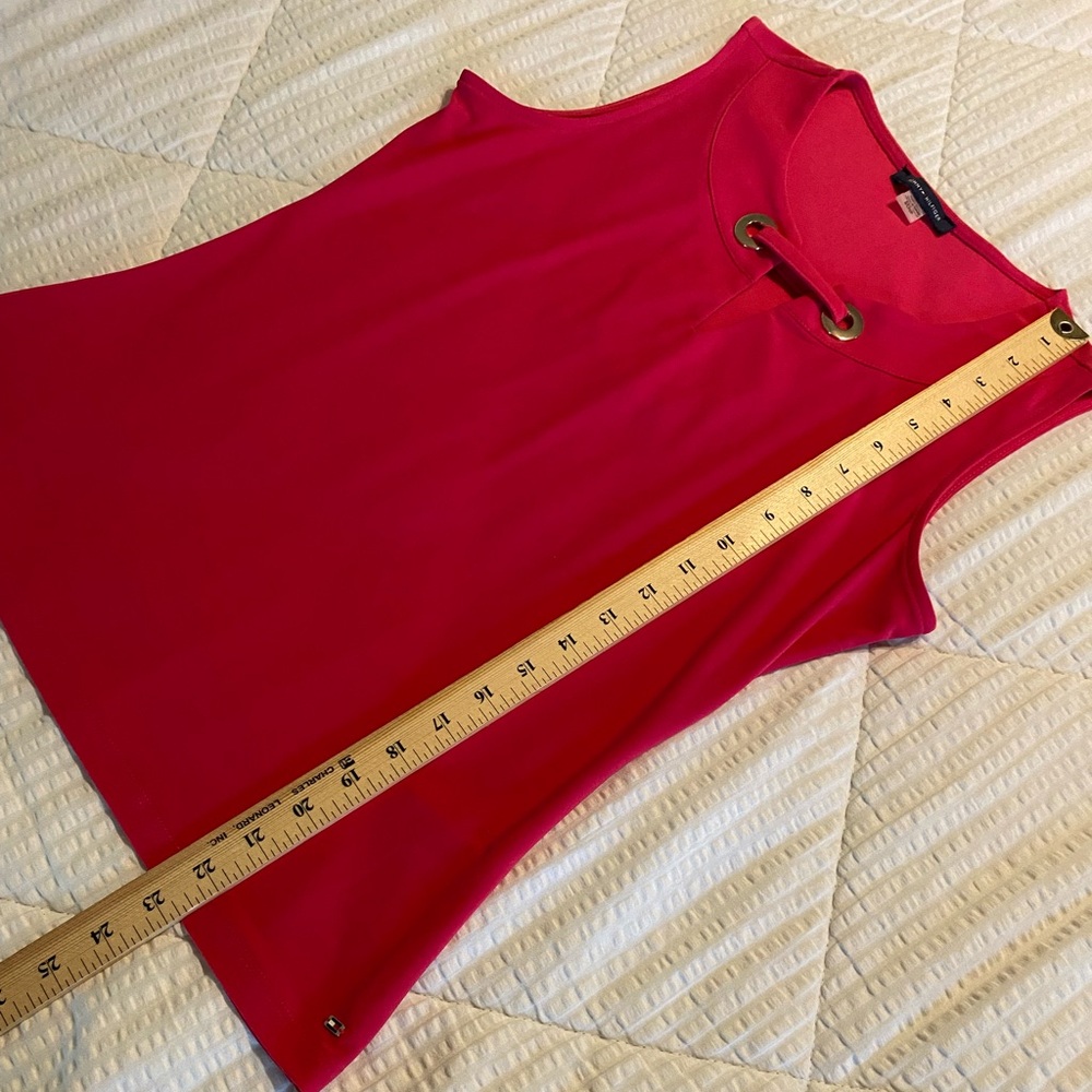 Tommy Hilfiger Hot Pink Womens Sleeveless Top Blouse Unique Neckline Size Large - Picture 4 of 10
